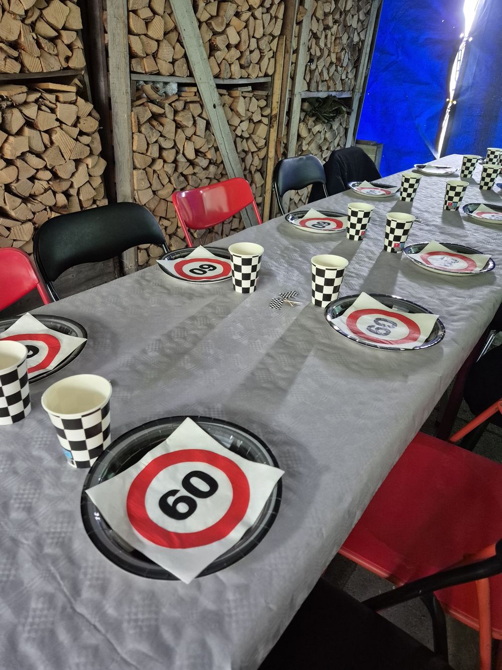 Pahvimukit Racing