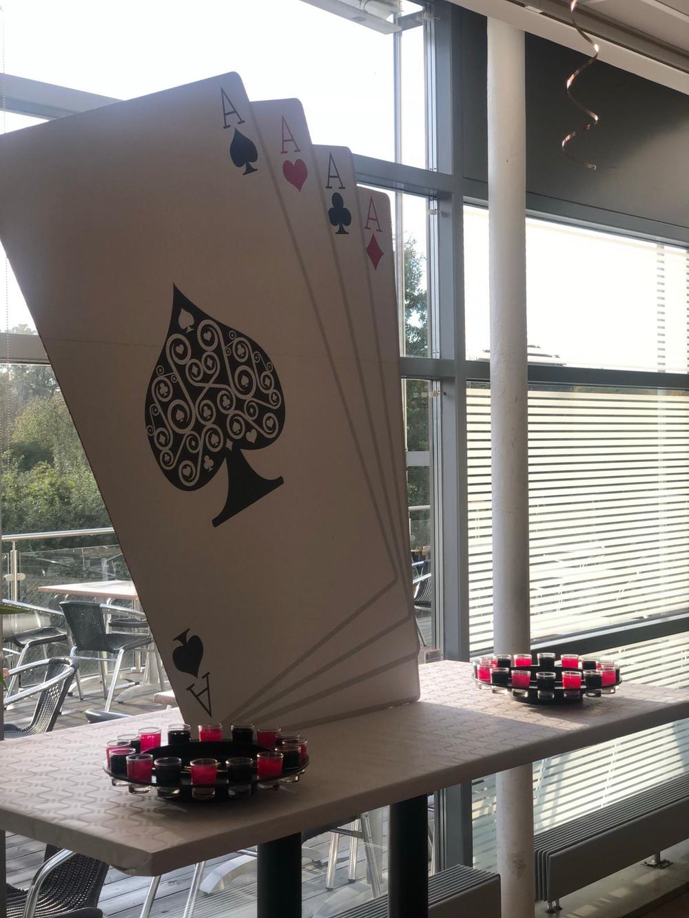Poker Kartongfigur