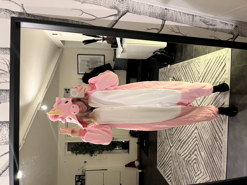 Rosa Enhjørning Kigurumi