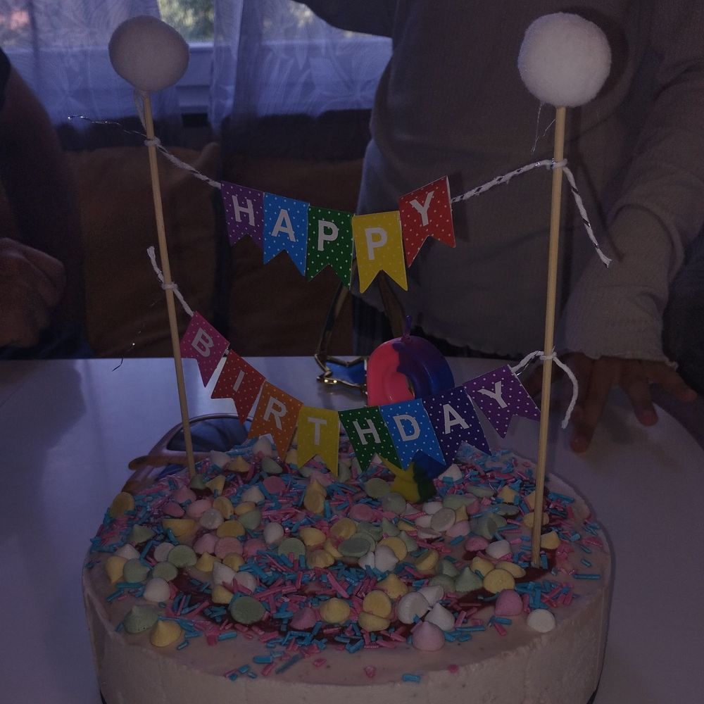 Kakepynt Happy Birthday Vimpel