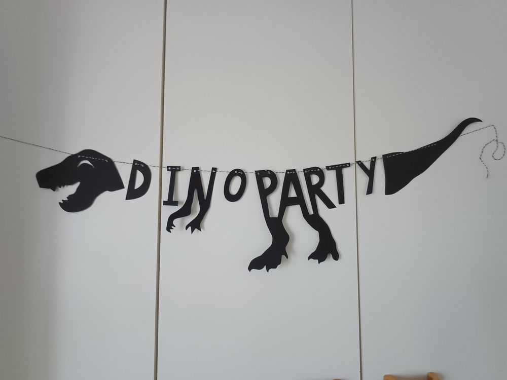Girlang Dino Party Svart