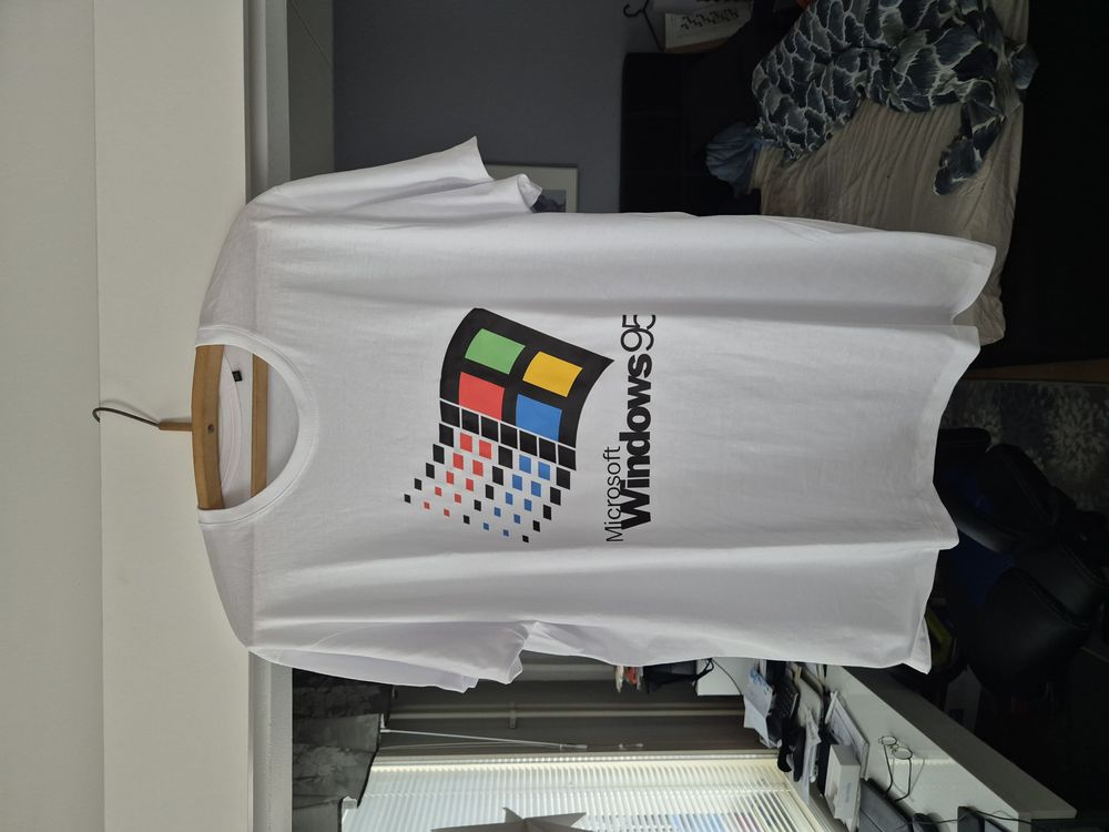Windows 95 T-paita