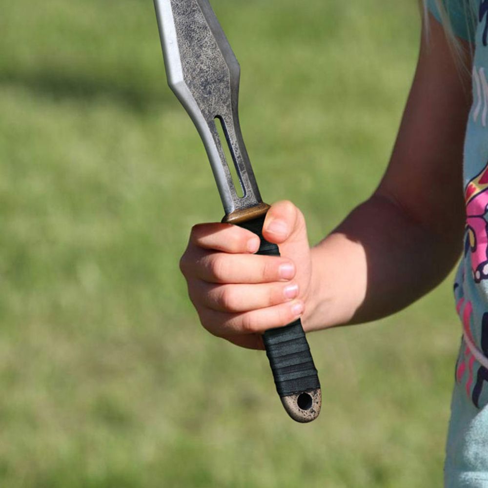 Kunai i plast