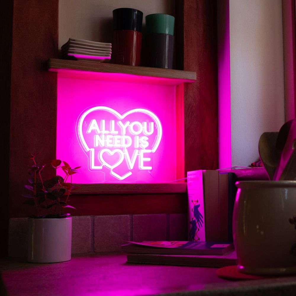 LED-lampe All You Need is Love