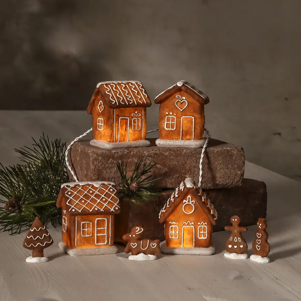 Lysslynge Pepperkakehus Gingerville LED Juledekorasjon