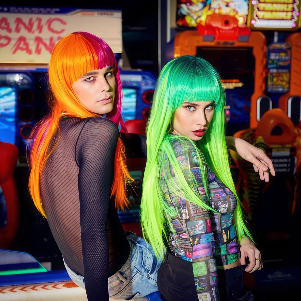 Manic Panic Candy Pop Tvåtonad Deluxe Peruk
