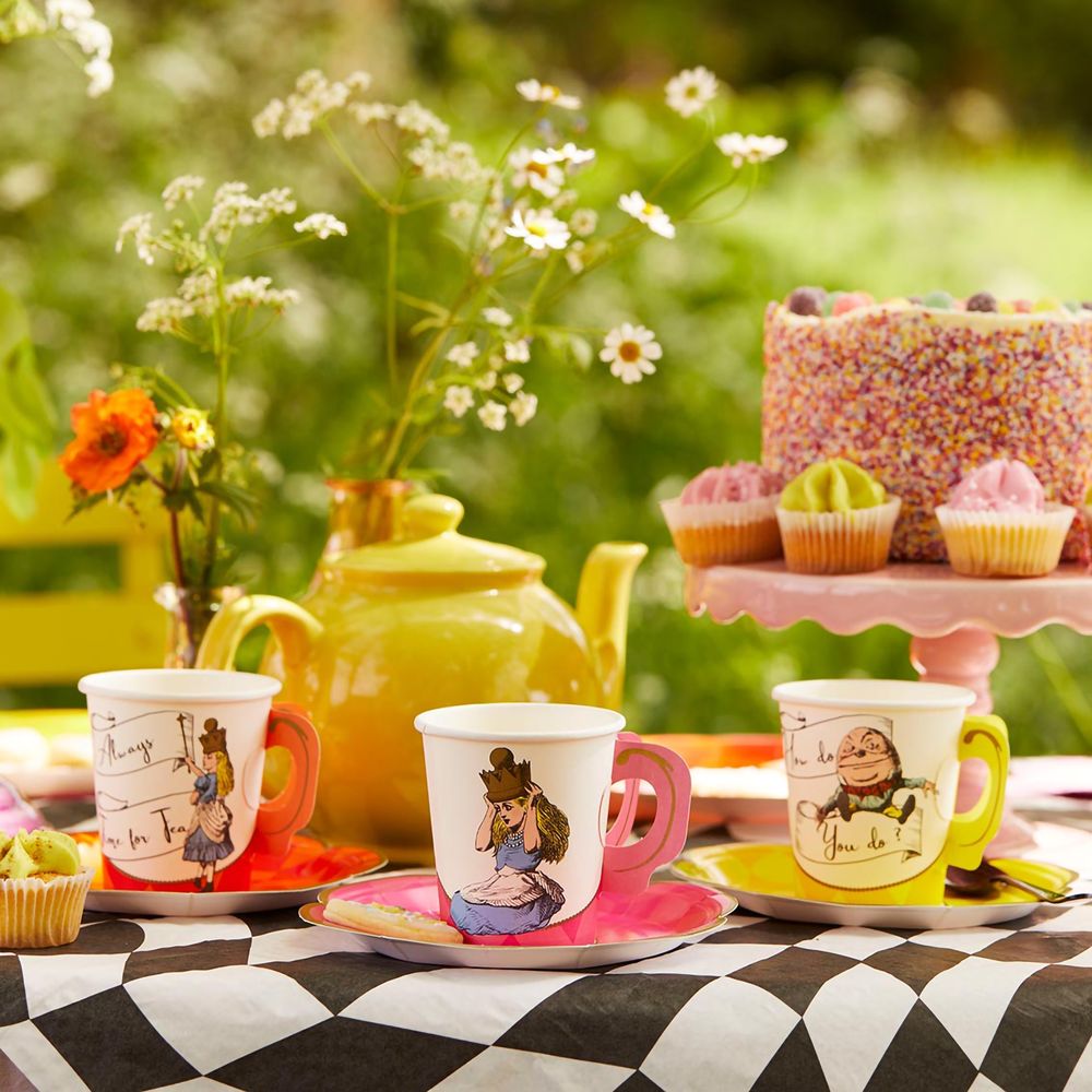 Papkrus Tea Party Alice Wonderland