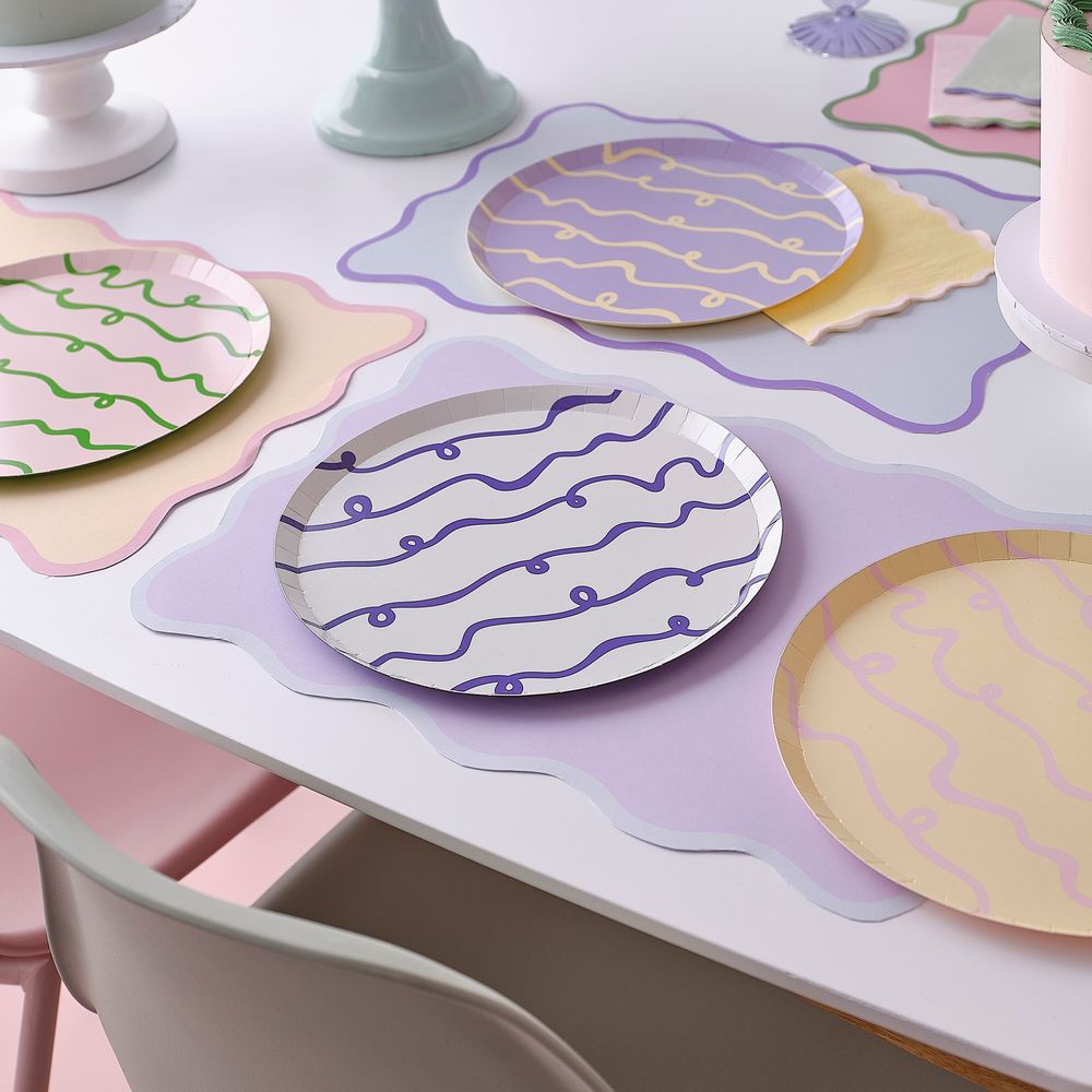 Papperstallrikar Pastell Wavy