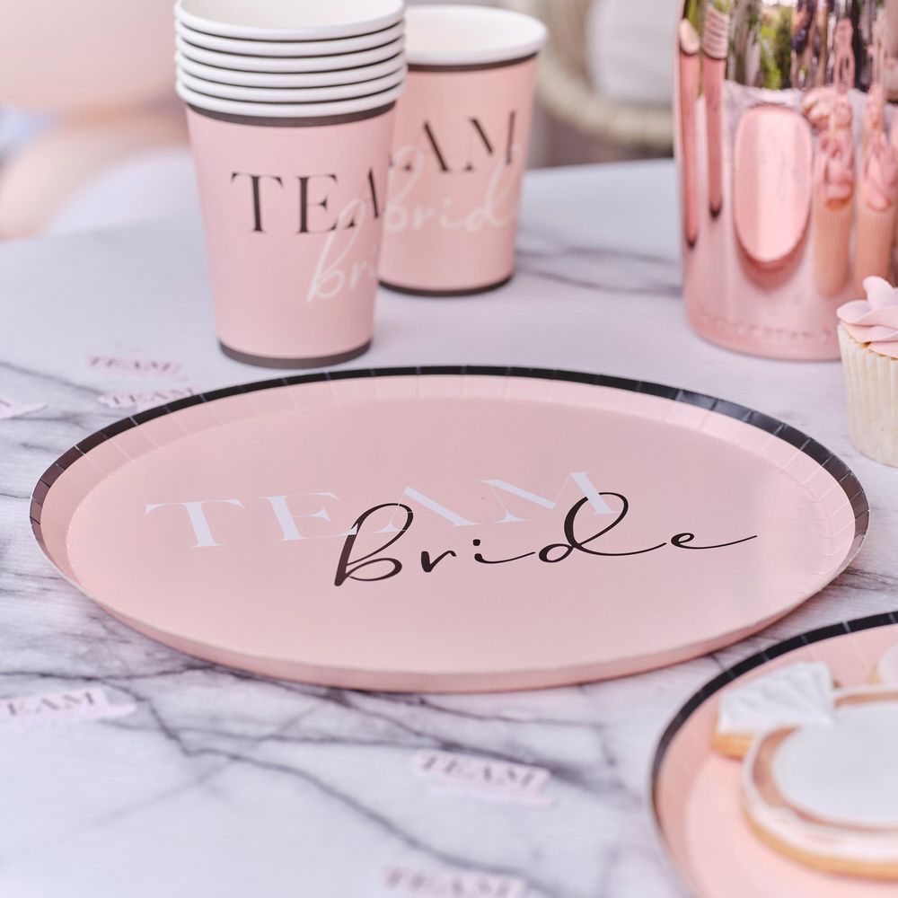 Pahvilautaset Team Bride