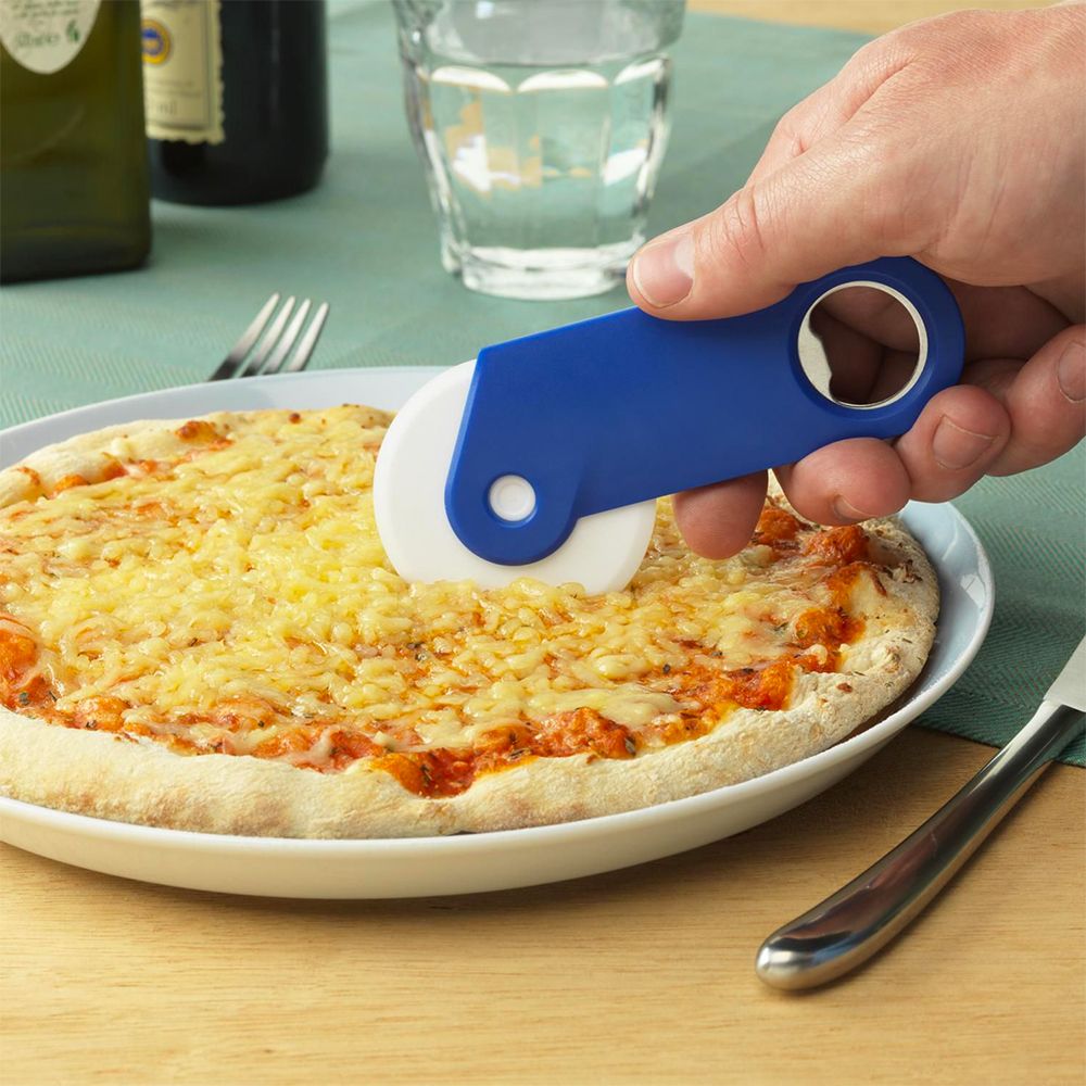 Pizzaslicer med Kapsylöppnare