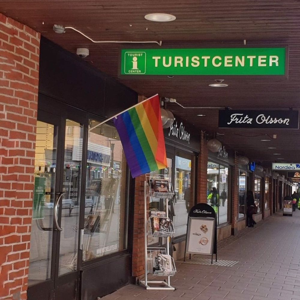 Pride Fasadeflagg med Stang
