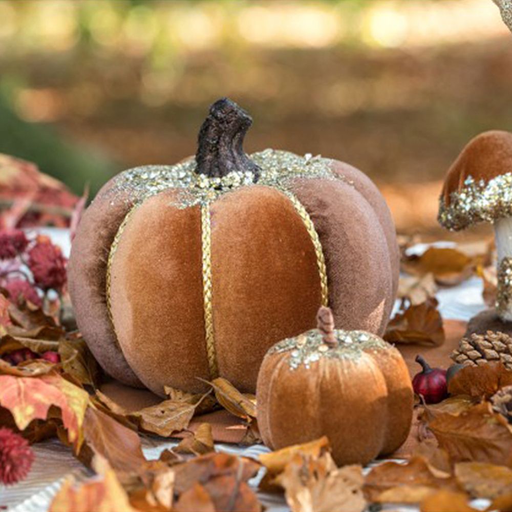 Velourglitterinen Halloweenkurpitsa Ruskea