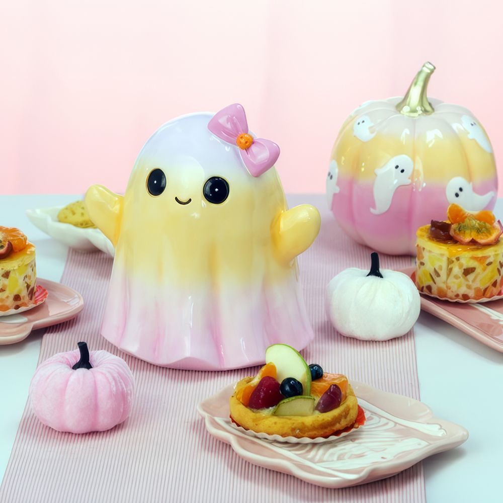 Valkoinen Halloween-veluurikurpitsa