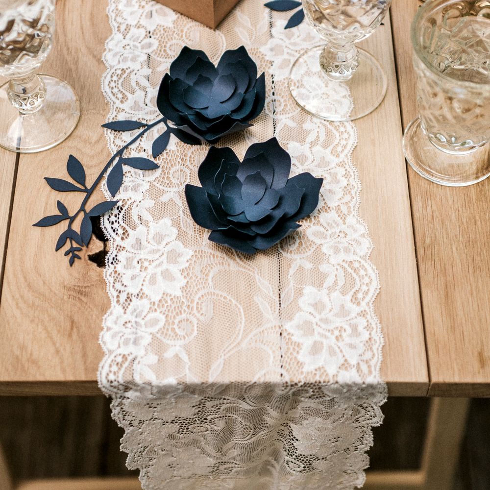 Spetsband Blommor Off-White på Rulle