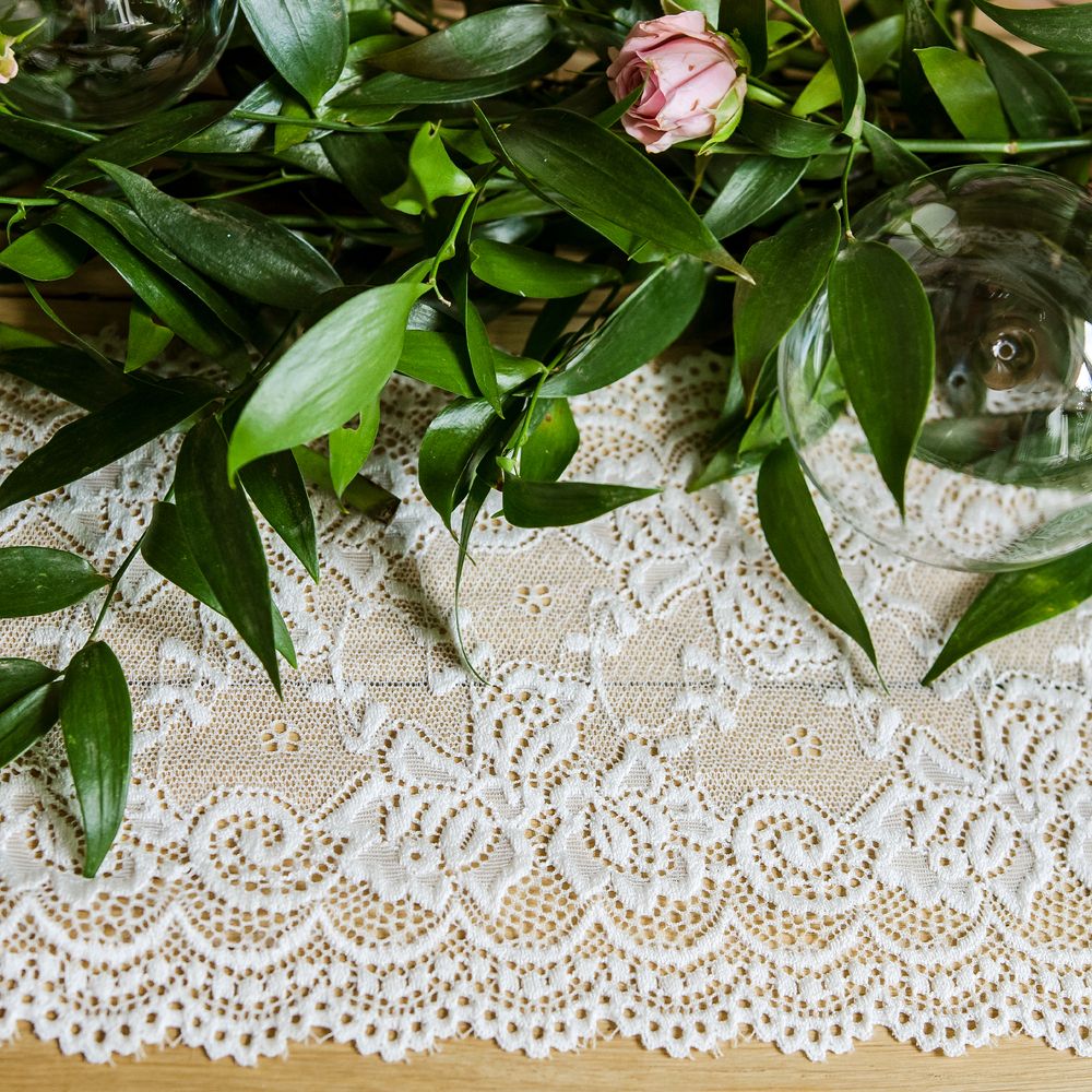 Spetsband Blomster Off-White på Rulle