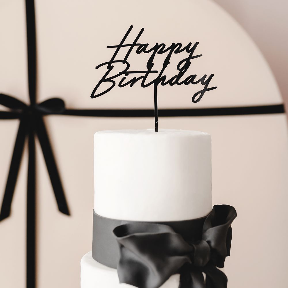 Kagedekoration Happy Birthday i akryl