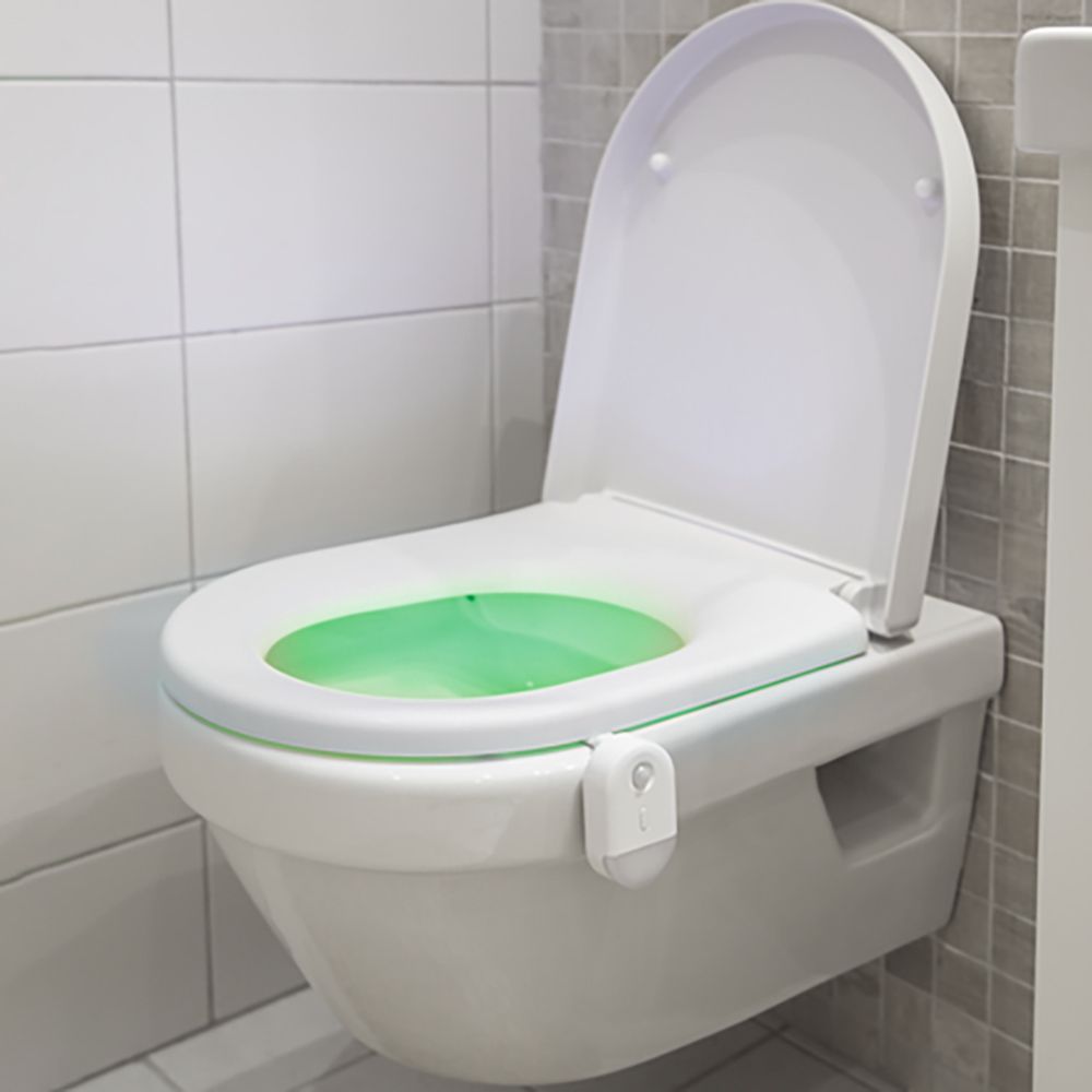 Liiketunnistimella Varustettu WC-valo