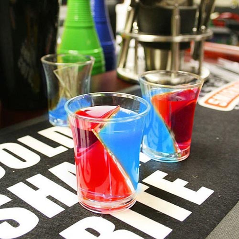 Twister Shotglas