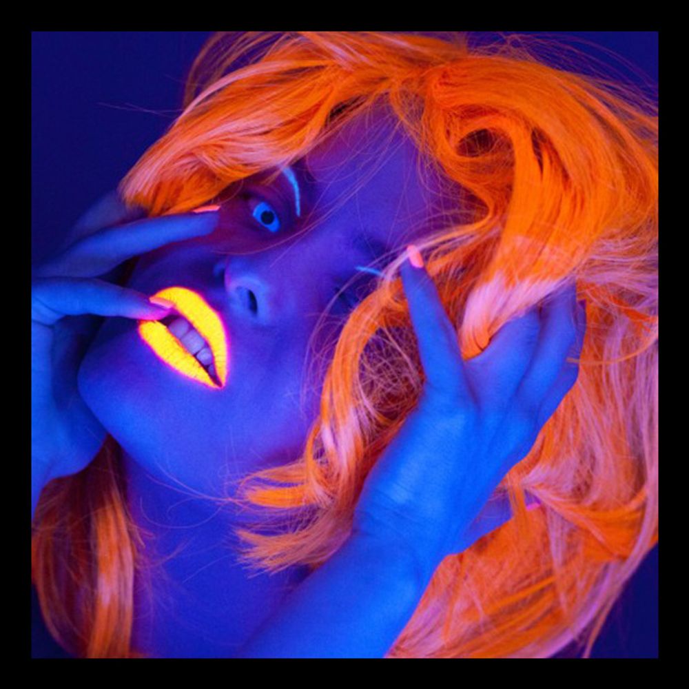 Paintglow PRO UV Neon Läppstift