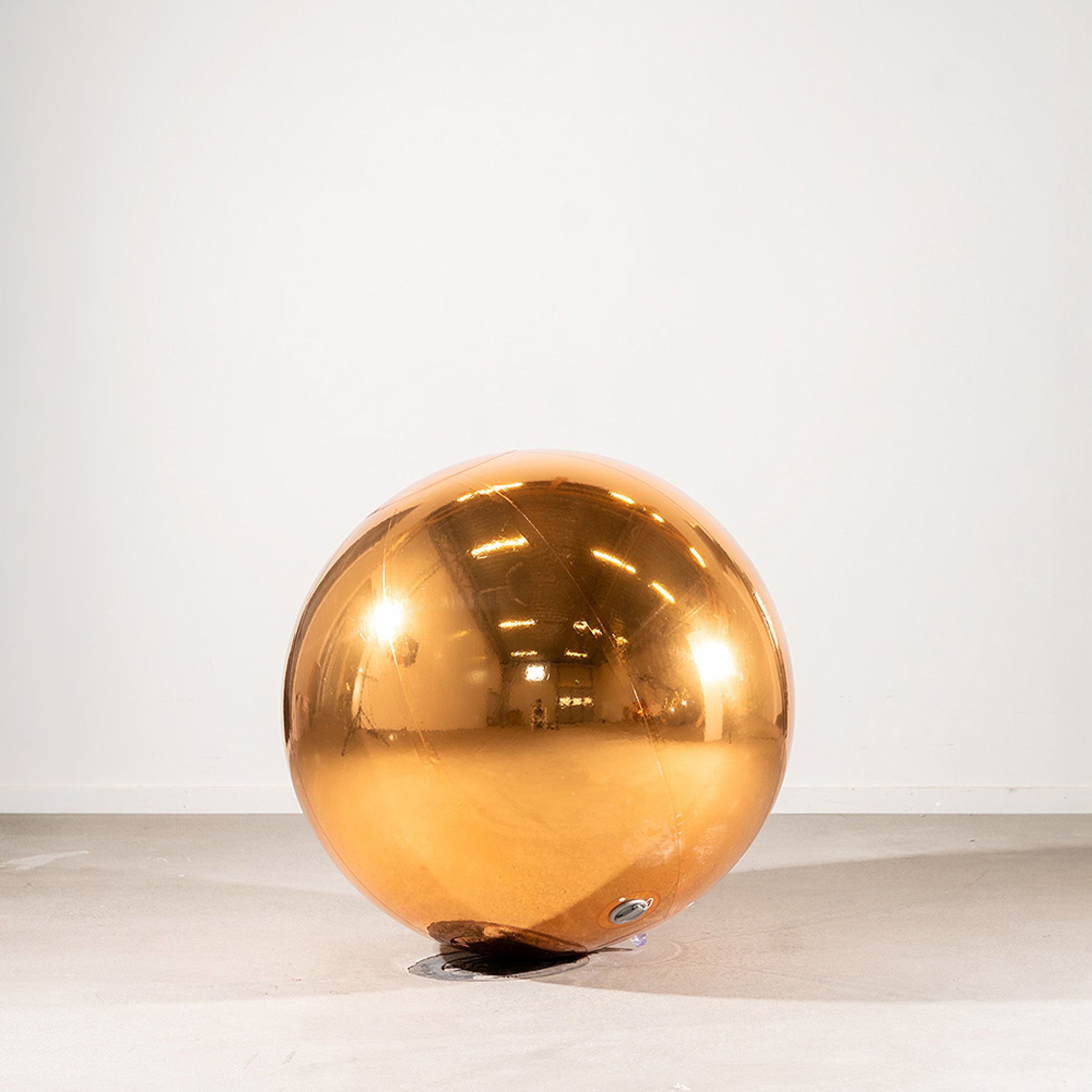 Oppustelig Spejlkugle Guld - 80 cm