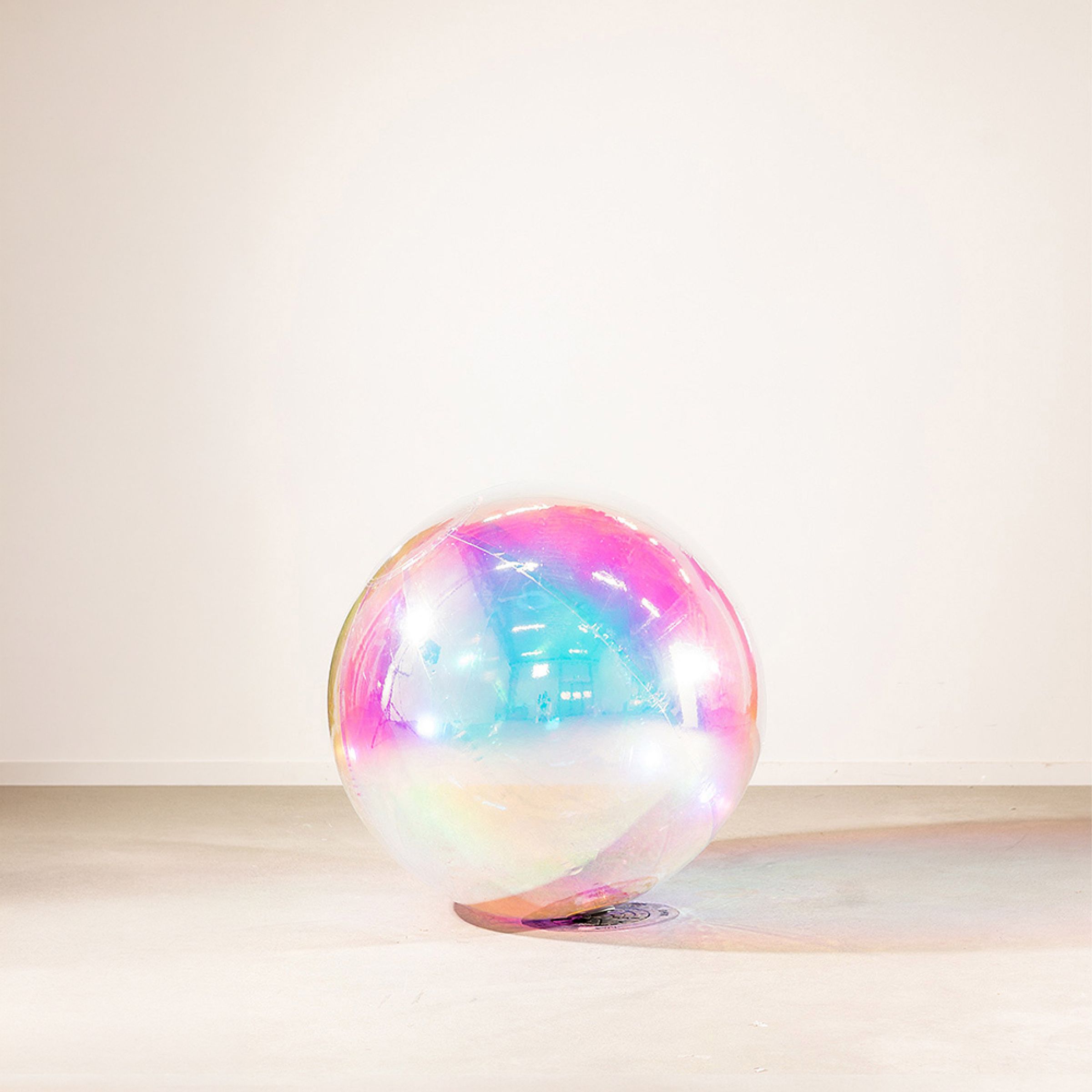 Oppustelig Spejlkugle Iridescent - 80 cm