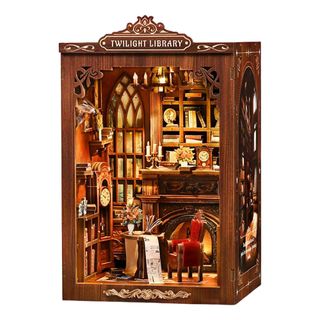 DIY Book Nook Twilight Library -kirjahyllynukkekoti