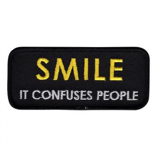 Stofmærke Smile It Confuses People